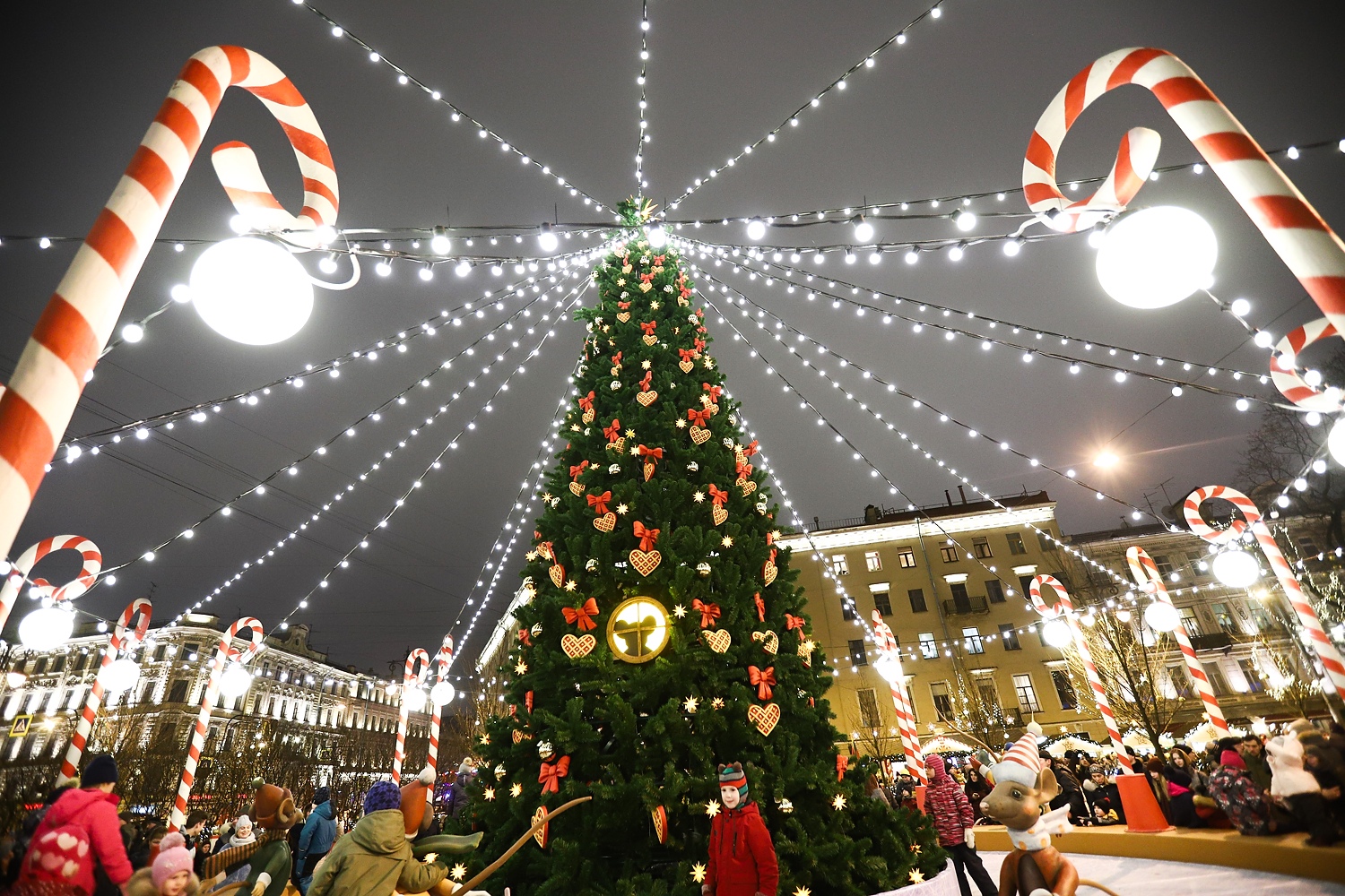 Новый 2024 год в Санкт-Петербурге 🎄: как отметить, новогодние мероприятия, цены фото